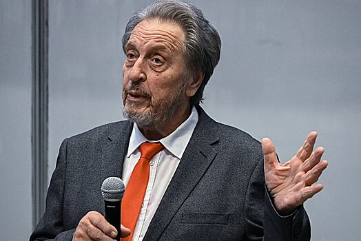 Отец Илона Маска выделил преимущества КХЛ перед НХЛ