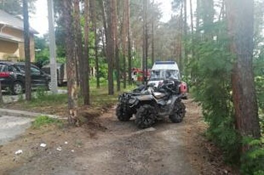 В Перми трое подростков врезались на квадроцикле в дерево