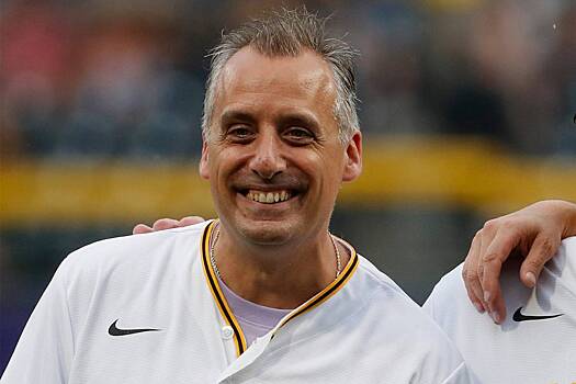 Популярный американский комик отреагировал на обвинения в сексуальных домогательствах