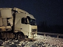 Водитель Isuzu погиб после столкновения с грузовым Volvo в Лысковском районе