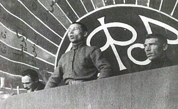 День в истории: учредительный съезд Советов ТАССР, русский романс — хит в Британии