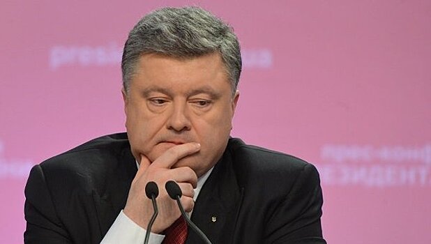 В украинских городах начали блокировать бизнес Порошенко