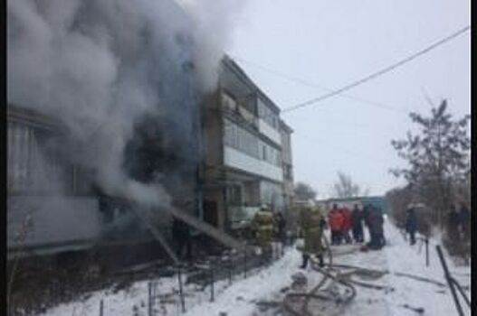Один человек погиб и пятерых госпитализировали при пожаре под Орлом