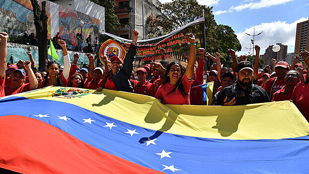 Почему в США заговорили о недовольстве Трампа советником по нацбезопасности из-за Венесуэлы