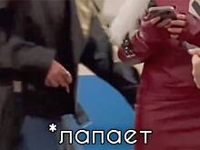 Москвич поплатился за шлепок по ягодицам в метро