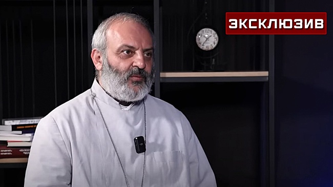 Политолог: Пашинян хочет подавить лидеров, которых поддержала церковь