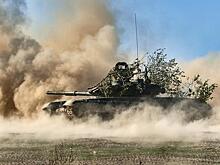 Таджикистан стягивает спецтехнику к границе с Киргизией