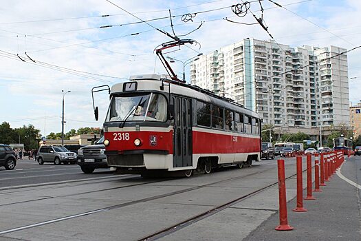 Московские трамваи подъезжают к Новосибирску