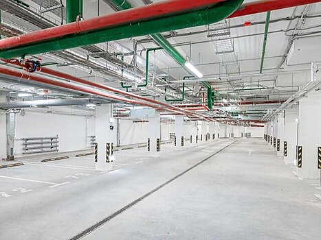 Свыше 3,5 тысячи машино-мест реализовали на городских аукционах в 2025 году