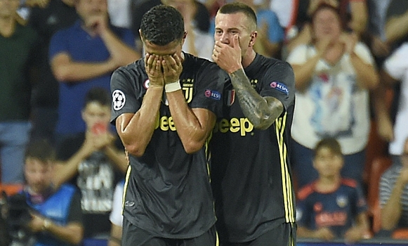 Роналду расплакался после удаления в матче Лиги чемпионов с «Валенсией»
