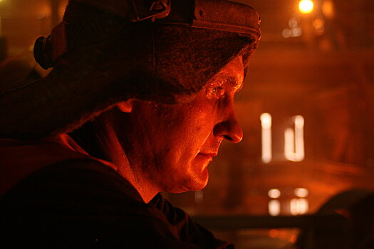 Работники «Уральской Стали» отмечены высокими государственными наградами