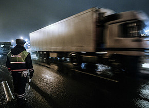 Ограничения для грузовиков снизили аварийность в трех округах Москвы