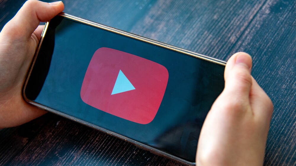 YouTube-каналы заставят деанонимироваться в РФ