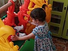 Суд лишил родительских прав мать четырех детей, найденных в заброшенном здании в Чите