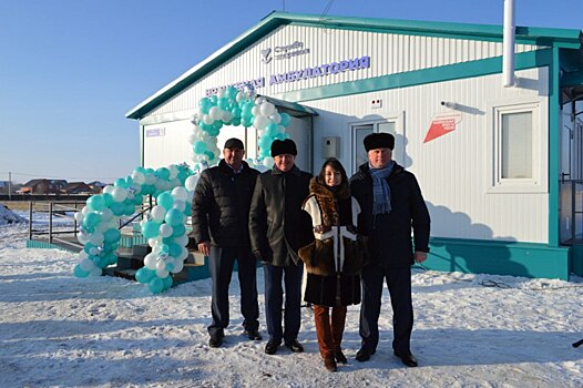 В оренбургском селе имени 9 Января открыли новую амбулаторию