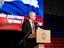 Рахим Азимов поздравил сотрудников и ветеранов УФСБ по Кировской области с профессиональным праздником