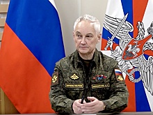 Министру обороны показали подготовку боевых пловцов