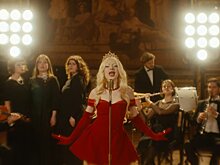 Мэйби Бэйби выпустила клип к песне «Принцесса Диана» с симфоническим оркестром