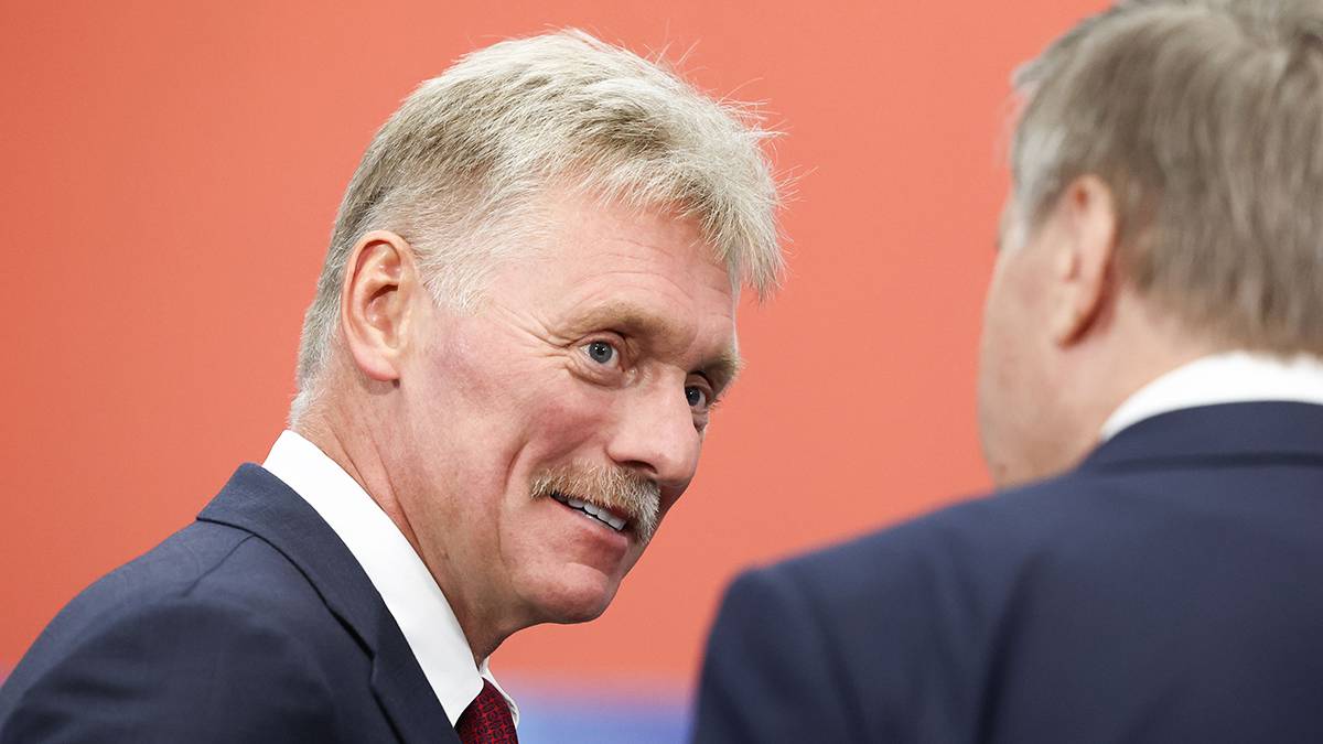 Песков: Спуск ледокола Чукотка для России важнее победы Трампа