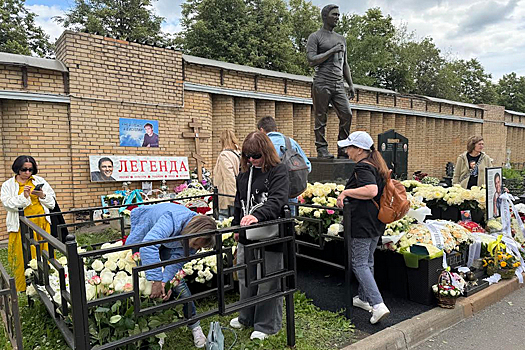 «У нас с Шатуновым был роман»: откровенное признание прозвучало в годовщину смерти солиста «Ласкового мая»