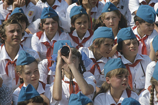 «Пионерский опыт»: Создателям детского движения советуют «не ездить по ушам» молодежи