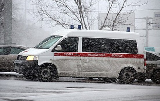В Астрахани водитель въехал в толпу подростков, есть жертвы