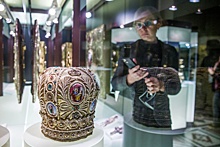 Кувшин, созданный 2000 лет назад, и чарка, выточенная Петром I. Исторический музей обновил экспозицию Золотой кладовой