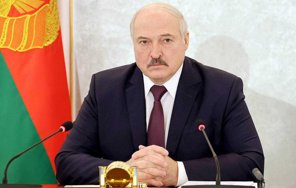 Александр Лукашенко ввёл смертную казнь чиновников за госизмену