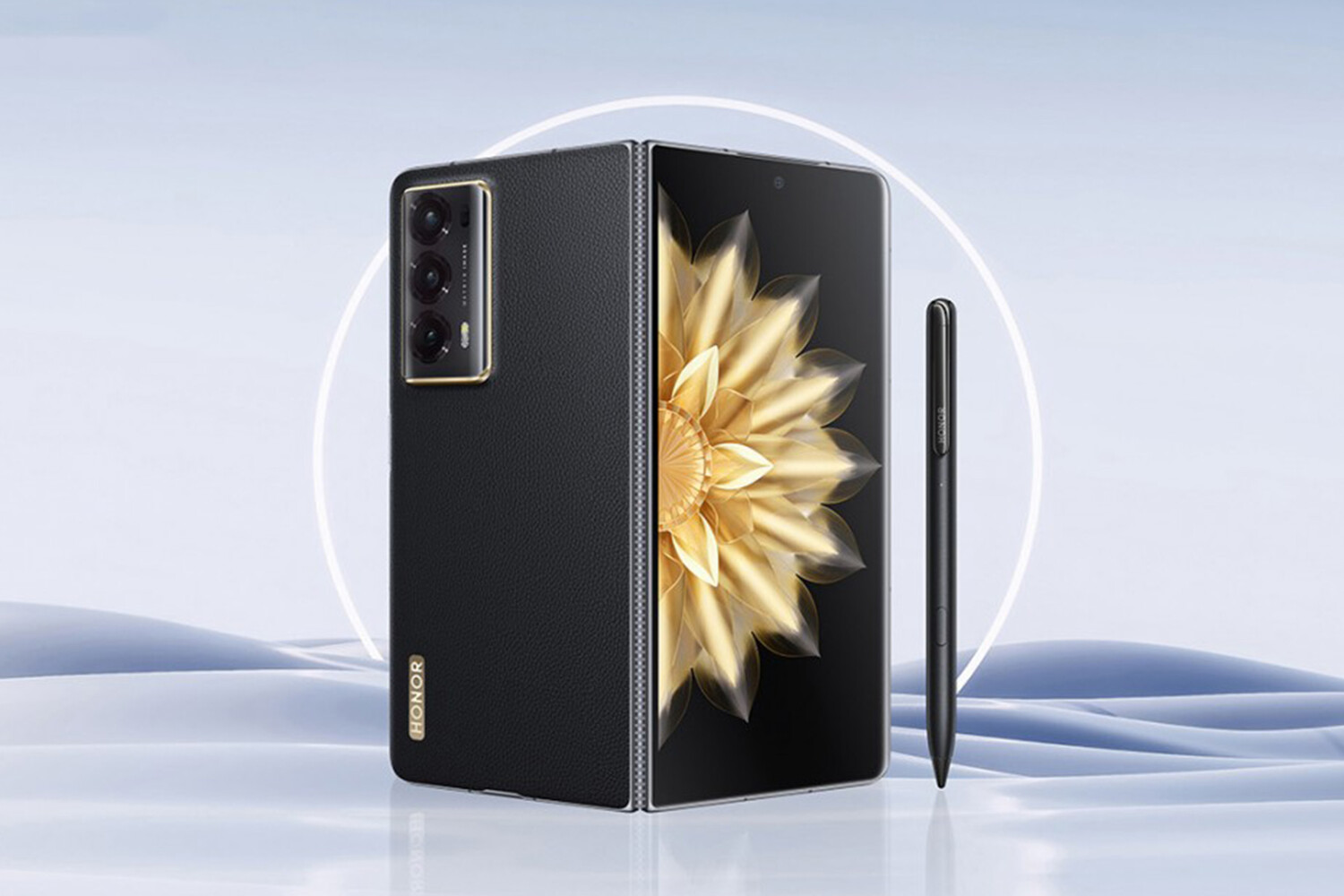 AnTuTu: пользователи признали Honor Magic V2 лучшим смартфоном июля