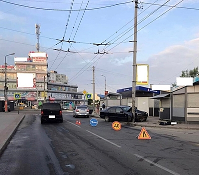 В Калининграде пьяная мадам на «Мерседесе» протаранила столб