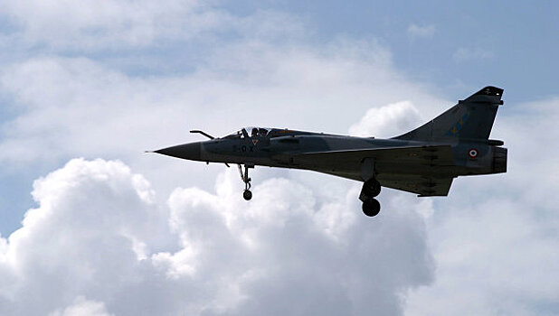 Франция возобновила удары военной авиации по позициям ИГ