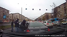 В стиле GTA: видео дерзкого ограбления в центре Москвы