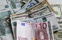 Эксперты Bloomberg посчитали рубль переоцененным