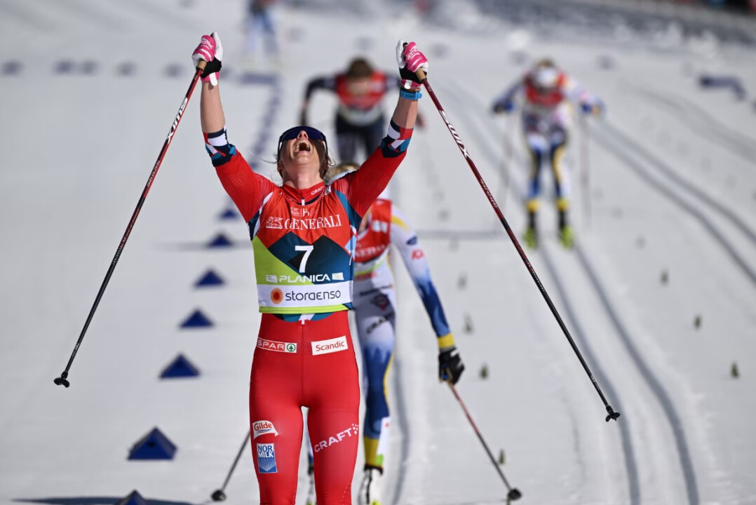 Спринт лахти. Финский лыжник. Женские лыжные гонки. Лыжник классика. Лыжные гонки, 15 км классикой.