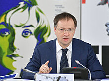 Дмитрию Медведеву рассказали, какой силой обладают отечественные фильмы