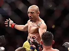 Бывший чемпион UFC Жозе Альдо победил в дебютном поединке по боксу