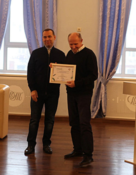 Курганский гончар получил награду из рук губернатора Шумкова