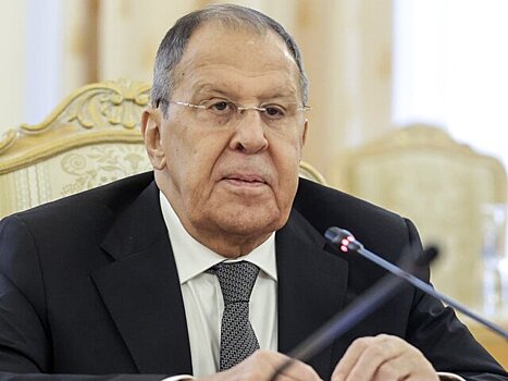 Лавров сравнил Великобританию с гусем после душа