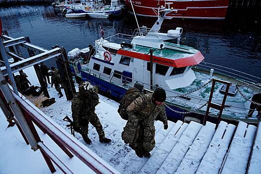 Дания направит большое число военных в Гренландию