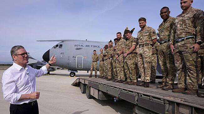 Стармер мечтает об оккупации. Выбирает между Львовом и Одессой