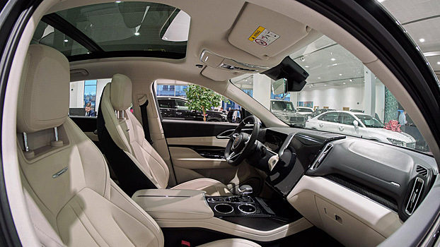 Число новых автосалонов в России превысило количество закрытых