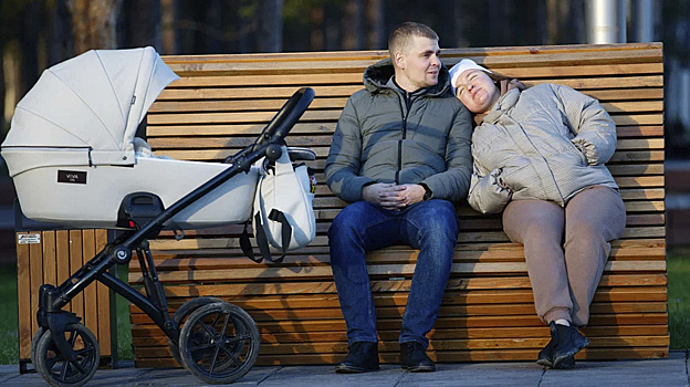 Уральский общественник предложил вводить госпрограммы поддержки отцовства
