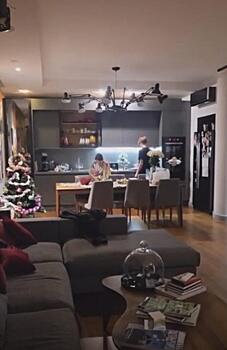 Павел Воля показал редкие кадры с детьми, оставшись с ними дома без Ляйсан Утяшевой