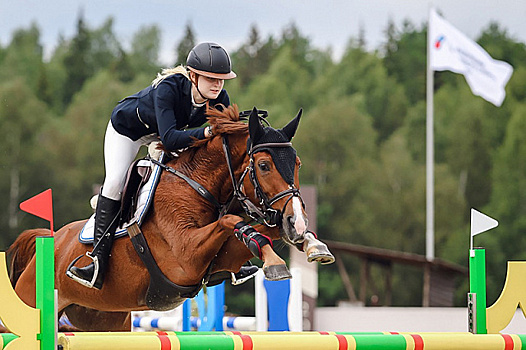 Чемпионат России по конкуру стал первым крупным конным турниром после карантина