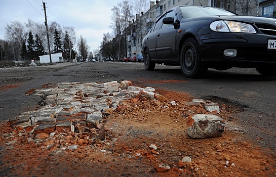 Путин рассказал, как правительство собирается бороться с плохими дорогами