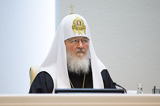 «Неприличное кокетство патриарха». Кураев рассказал, кто дарит церкви дорогие автомобили