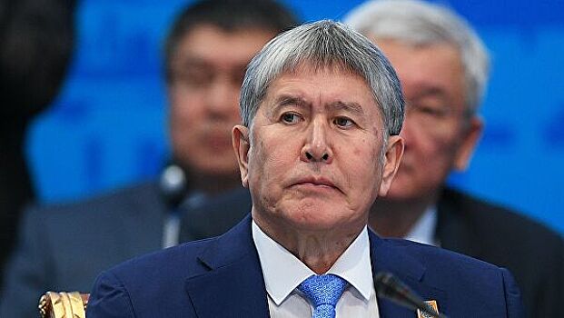 Атамбаев ушел с судебного заседания в знак протеста
