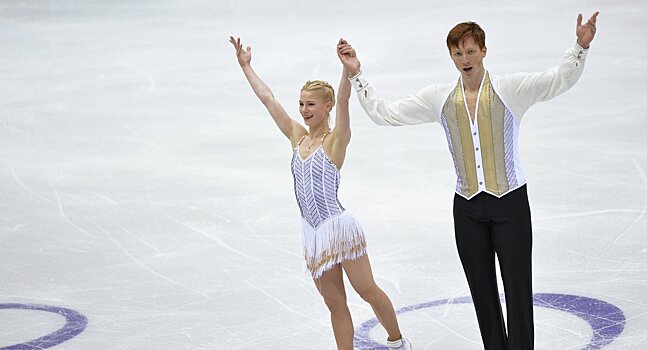 Фигуристы Тарасова и Морозов лидируют на чемпионате России