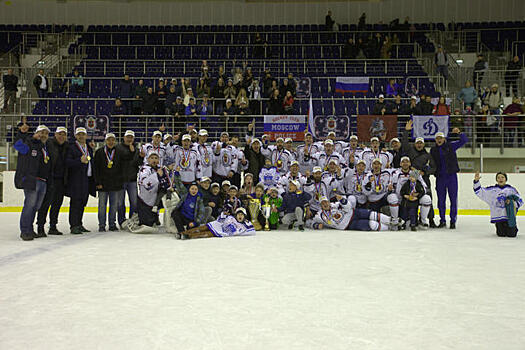 «Полицейские» завоевали Кубок Москвы среди любительских команд по хоккею