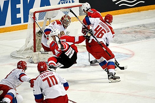 Любушкин подписал контракт с клубом НХЛ